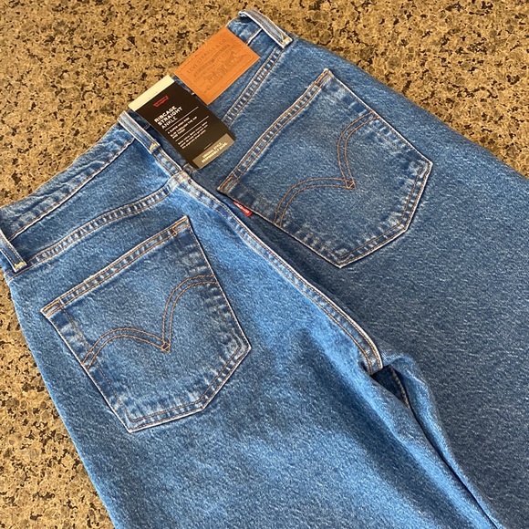 Levi’s Ribcage Straight Ankle - Picture 8 of 13